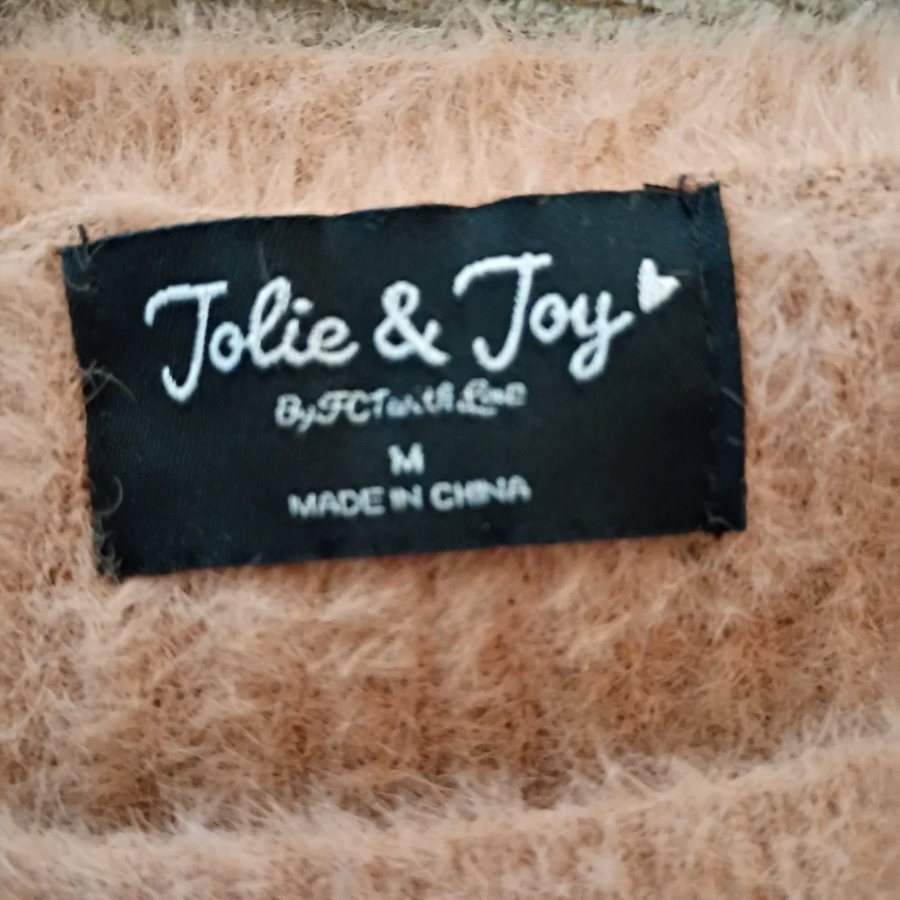 Jolie & Joy Sweater - Picture 3 of 5